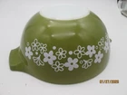 Pyrex Spring Blossom Crazy Daisy Green 1 1/2 Qt Cinderella Bowl 442