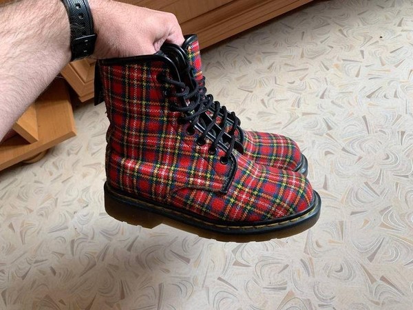 Women Dr. Martens Boots Red 35