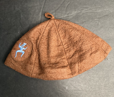 Official Brownie Girl Scouts Brown Beanie Hat Cap MEDIUM Felt Vintage