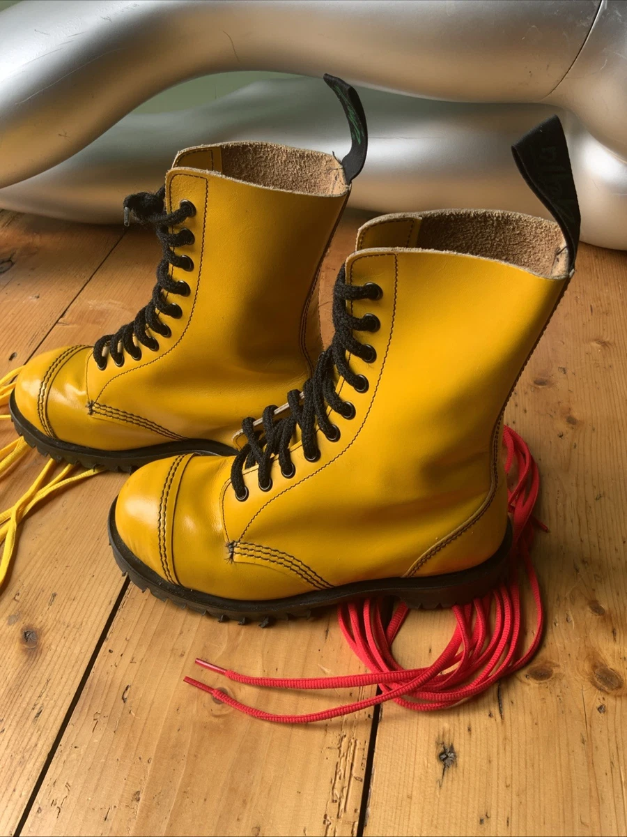 Dr Martens Getta Grip Yellow London Print 10 eyelet Steel Toe Boots - England Dr Martens Getta Grip Yellow London Print 10 hoe boots made  main image 4