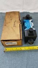 Vickers DG4V-5-6C-M-U-A6-20 Directional Control Valve 616781 - Unused