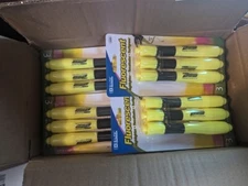 Case of 24 3-packs BAZIC Yellow Desk Style Fluorescent Highlighters Cushion Grip