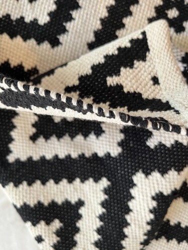 Black and White Woven Small Area Rug 1'8" X 3' - Picture 4 of 8