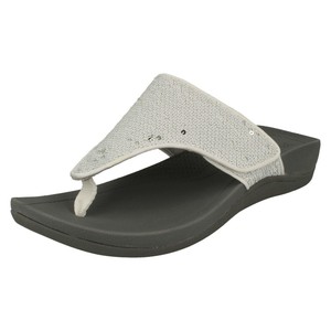 clarks flip flops ladies