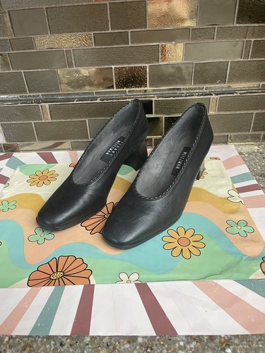 Stuart Weitzman Women's Black Leather Pumps Size 6.5 Made in Spain NWOB 1222850 - Picture 2 of 8