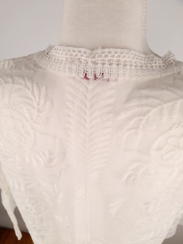 LIVING DOLL Size 12 Sheer Embroidered Ivory Boho Top Flutter Sleeves V Neck - Picture 7 of 9