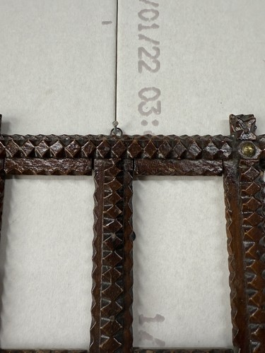 Antique miniature double picture tramp art frame Black Forest carved 1890 origin - Picture 13 of 19
