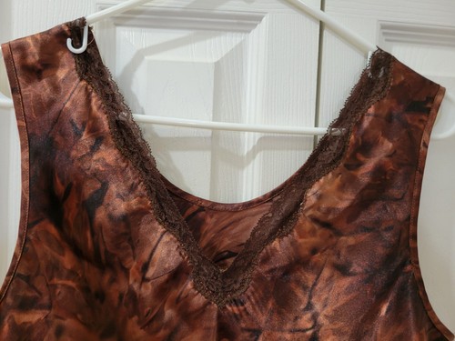 Secret Treasures Woman 1X Satin Sleepwear Crop Pants Sleeveless Top Animal Print - Picture 5 of 23