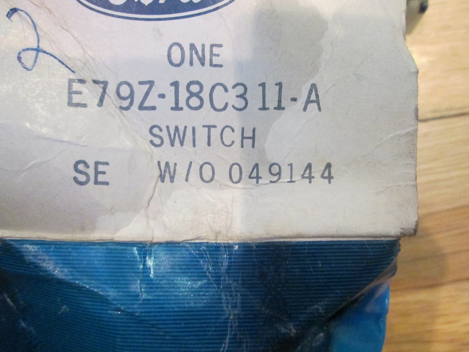 NUEVO EN STOCK 1987 1988 1989 FORD AEROSTAR CALEFACCIÓN SERVO CONTROL INTERRUPTOR E79Z-18C311-A Foto 4 de 4