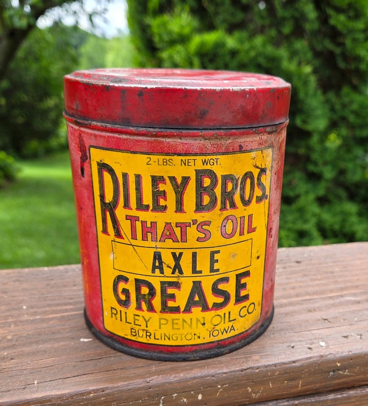 Vintage Riley Bros Oil Grease Can Garage Gas Station Rat Rod 2 lb