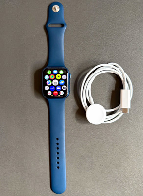 Apple Watch Series 7 45mm Blue Aluminum GPS