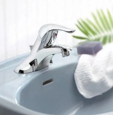 Moen L4621 Chateau Single Handle Bathroom Faucet Chrome
