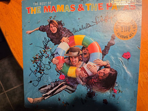 The Mamas & Papas  Autographed Album 3 sigs  2 Phillips, Denny Doherty    JSA