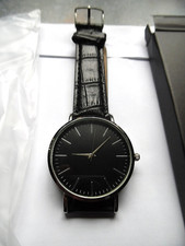 Herren-Armband - Uhr - schwarz-silbern - schwarzes Lederarmband -Nagel-Neu