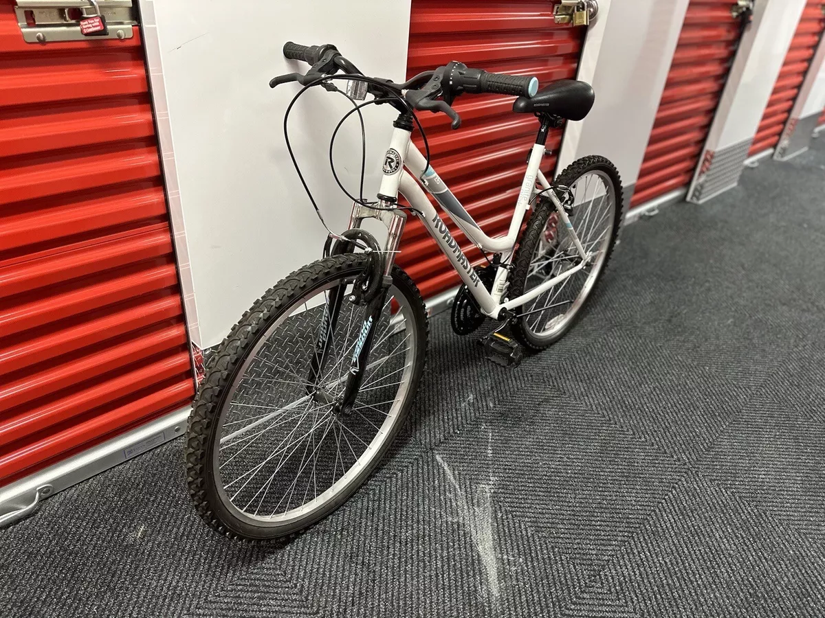 ROADMASTER R4047WMODS 26 inch Granite Peak Mountain Bike for Women White