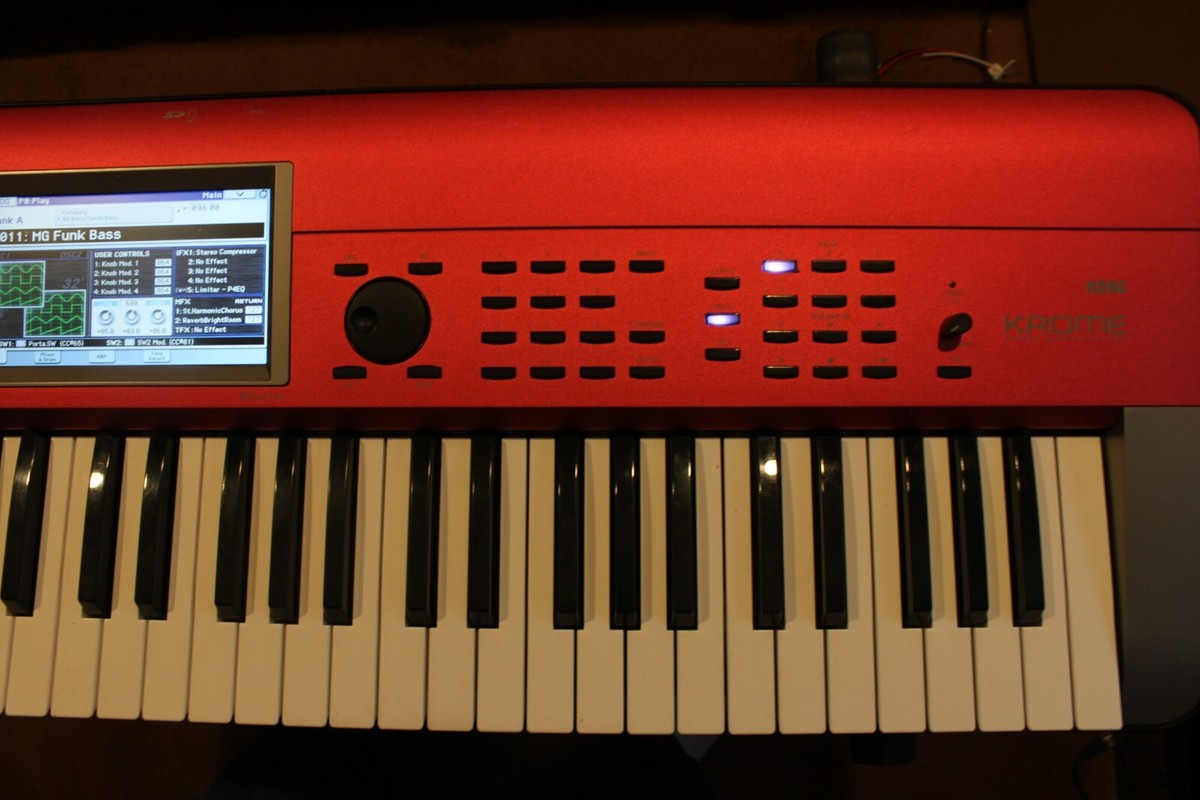 廃盤品⭐︎美品⭐︎KORG KROME 61鍵 赤 KORG KROME 61 Music Workstation LTD Color RED w/ Power