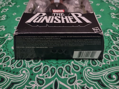Figura de acción exclusiva de 6"" Marvel Legends THE PUNISHER Walgreens - Imagen 2 de 14