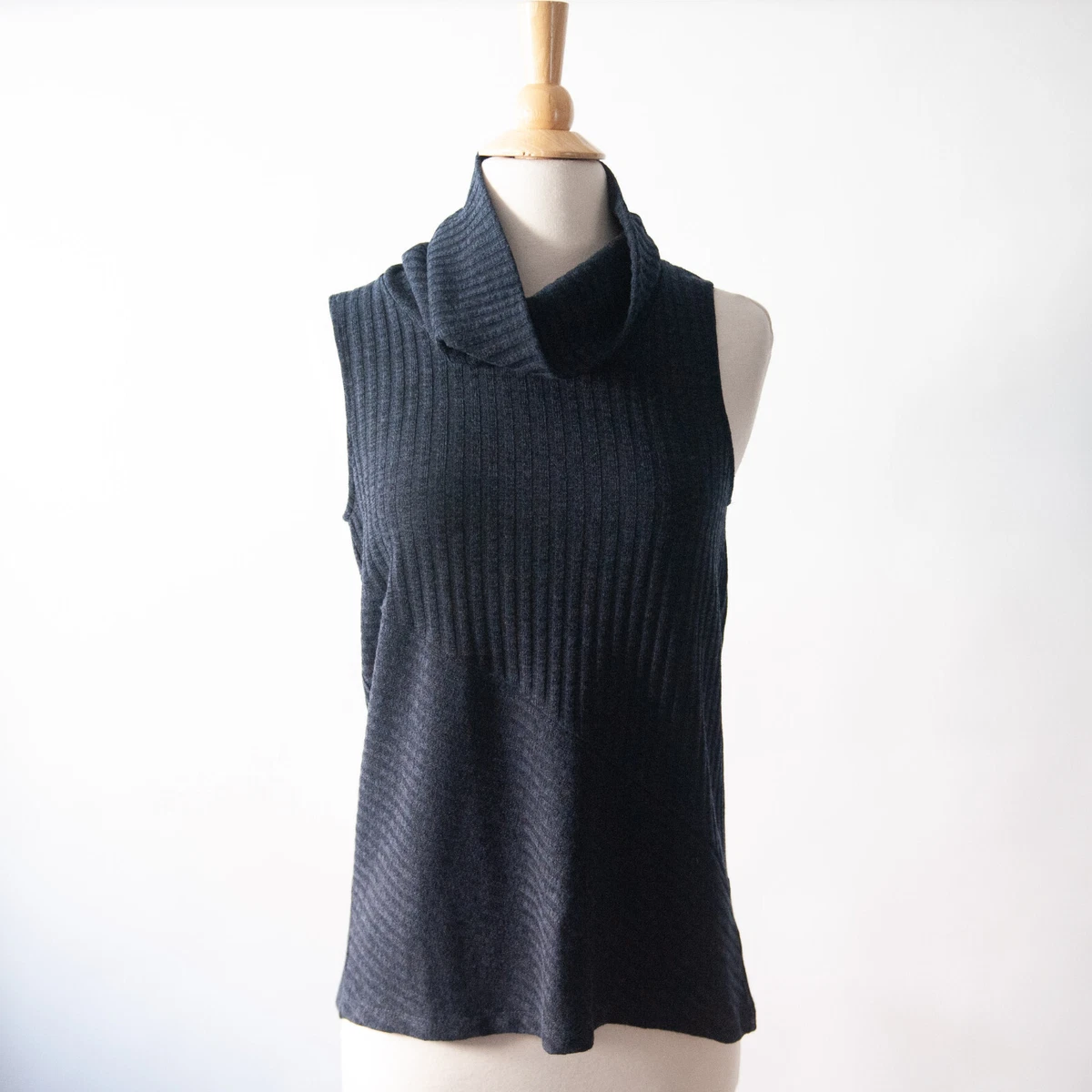 navy blue sleeveless turtleneck