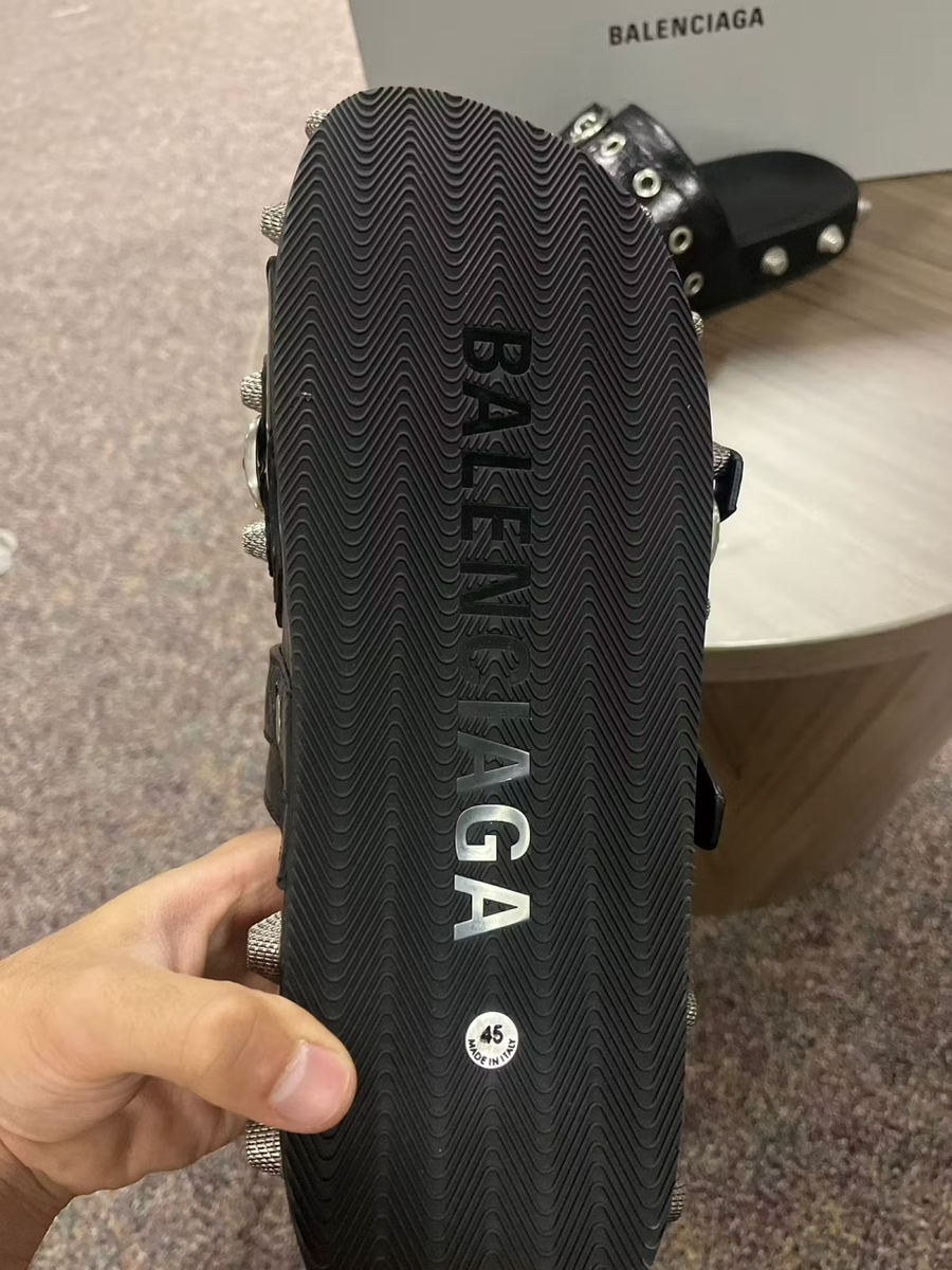 【BALENCIAGA】Cagole Tバックサンダル Balenciaga Cagole Sandals in Black BNWB 43 | eBay