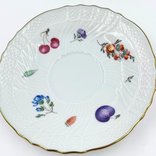 Richard Ginori Perugia Teapot Italian Fruit Pattern Cup & Saucer Unused w/o BOX - Picture 5 of 6
