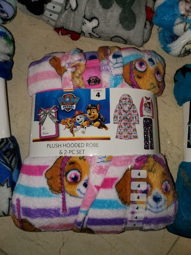 Children's Cartoon Themed Plush Hooded Robe & 2-Piece Sets - Picture 2 of 13