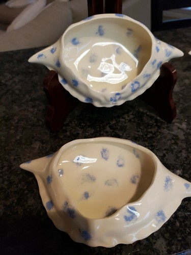 2 Vintage Meeresfrüchte Elfenbein Porzellan blau gesprenkelt Teufel Krabbe Schale Geschirr Saucen - Bild 4 von 6