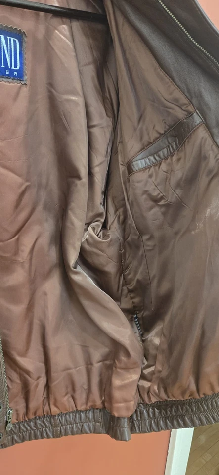 Chaqueta bomber de cuero de Beyond Leather Foto 4 de 4