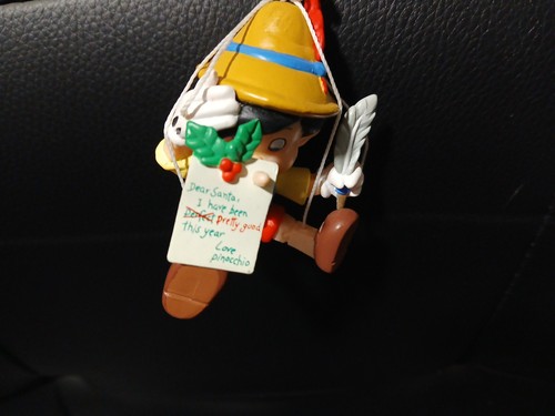 Enesco Vintage Disney Ornamento Pinocchio "Un vero ragazzo per Natale" - Foto 3 di 6