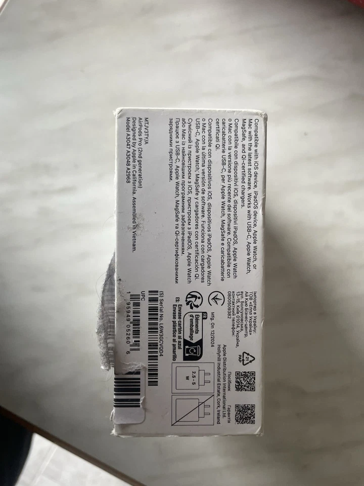 Apple AirPro2 (2generazione) con custodia ricarica MagSafe ACN - Image 2 of 4