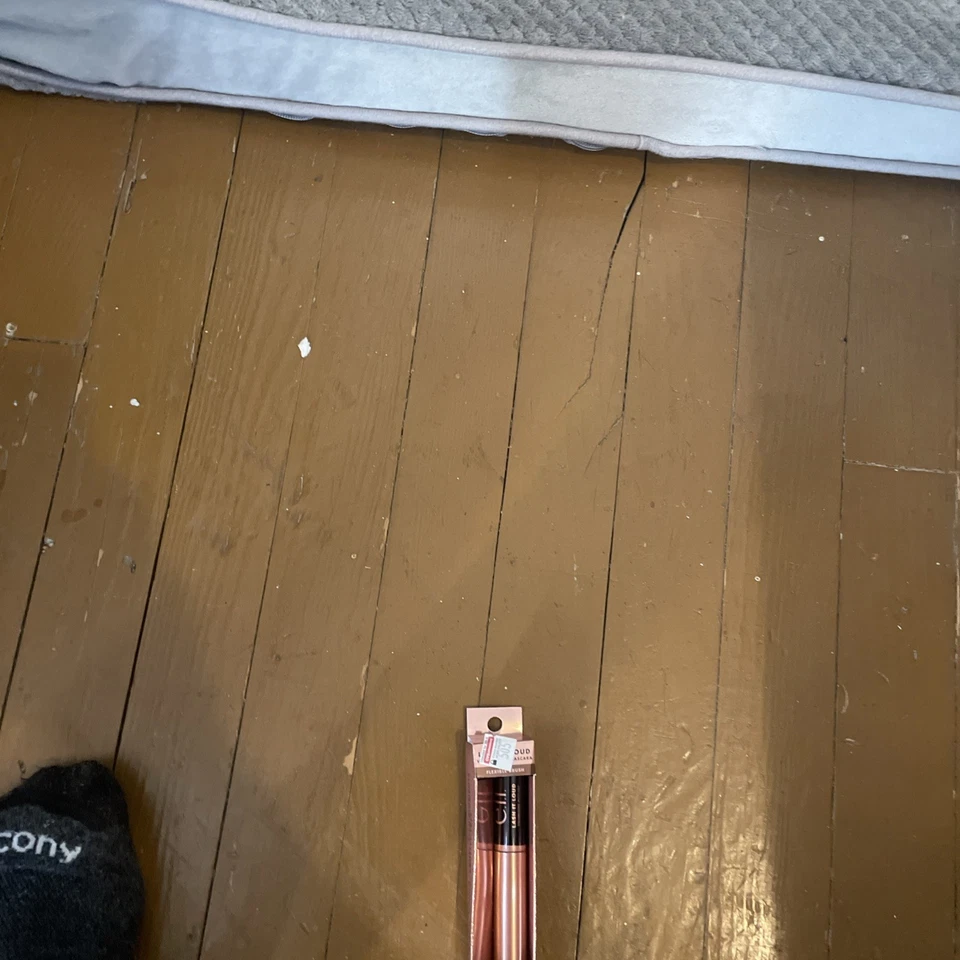 e.l.f. Lash It Loud Volume & Definition Mascara 81580 Black 7ml/.23oz Full Sz - Image 2 of 2