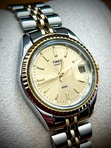 Vintage Timex Presidential Woman’s Watch - Date - 25mm - New Battery