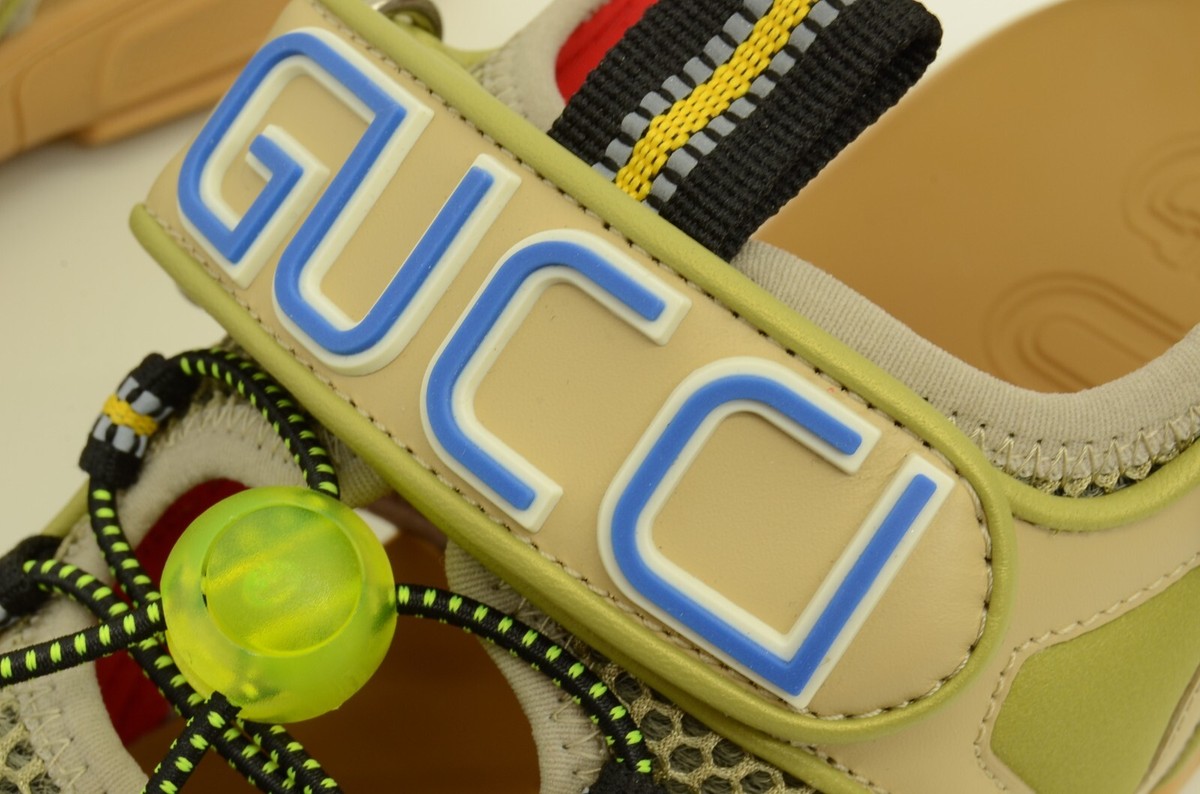 GUCCI｜SANDALS Authentic Gucci Sandals Logo Fastener Red Open Hole Shoes