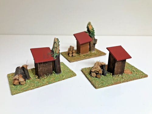 3 x Neuffen H0 nr 02 Domek toaletowy z drzewem Drewniany stos Szpitaler Faller Creglinger - Zdjęcie 2 z 3