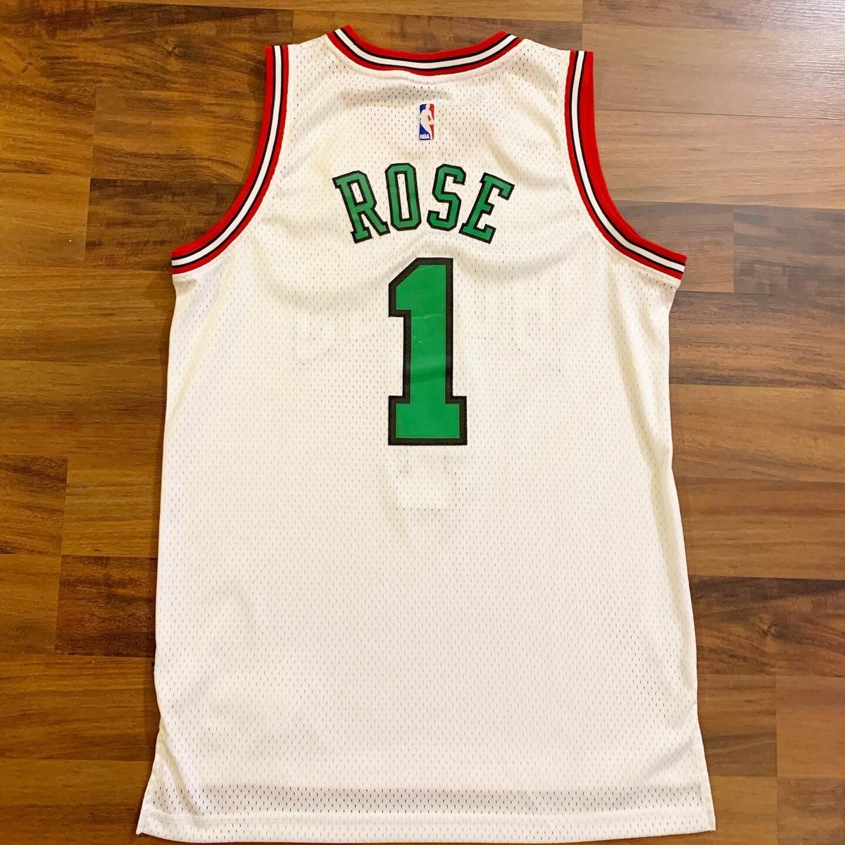 CHICAGO BULLS DERRICK ROSE ジャージ T-Shirt Mitchell & Ness Swingman Jersey Chicago Bulls