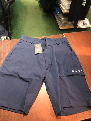Castore Herren Golf Cargo Shorts. Navy. Größe S (30). 5 Taschen. NEU mit Etikett