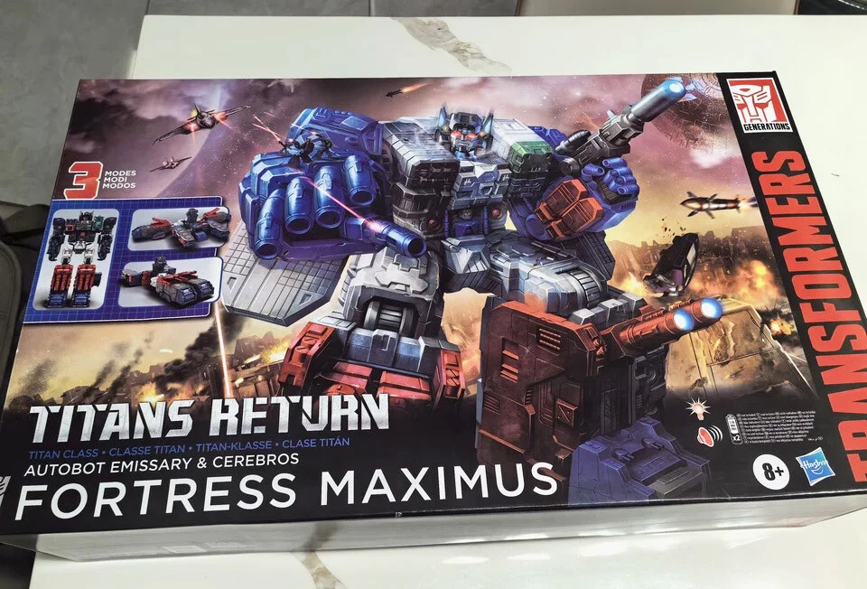 New Hasbro Transformers Titans Return Titan Class Fortress Maximus Action Figure - Image 2 of 4
