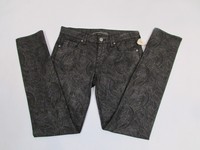 Rich And Skinny Harper Wash Size 28 / 6 Skinny Leg Jeans Rich & Skinny $150 on sale Rich And Skinny Harper Wash Size 28 / 6 Skinny Leg Jeans Rich & Skinny $150 on sale