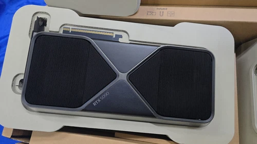 Brand New NVIDIA GeForce RTX 5090 32GB GDDR7 FE Founders Edition 900-1G144-2530