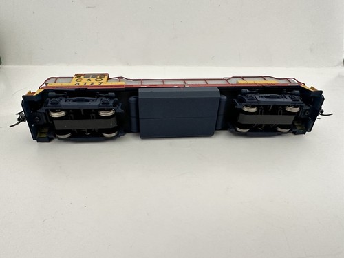 Bowser HO 23385 GEU25B Chessie System C&O #8127 - Picture 3 of 9