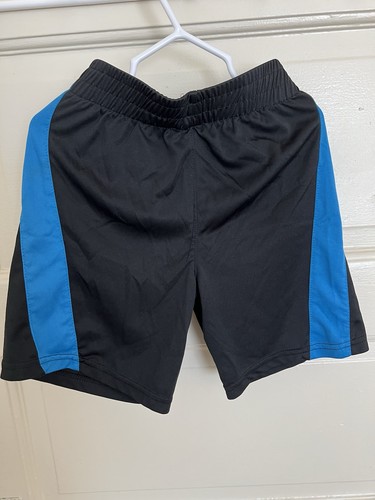 2 sets of PUMA Boys' 2-Piece Active Shirt and Shorts Set, size 4, Gray and Blue - Picture 3 of 4