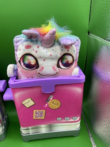 Cookeez Makery Toasty Treatz Toaster Oven scented Plush PAN KITTY Huge Lot - Picture 10 of 15