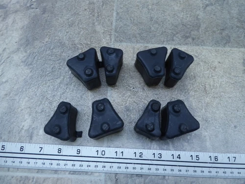 1988 Honda Shadow VT600 H1564-2. rear wheel dampers - Picture 1 of 7