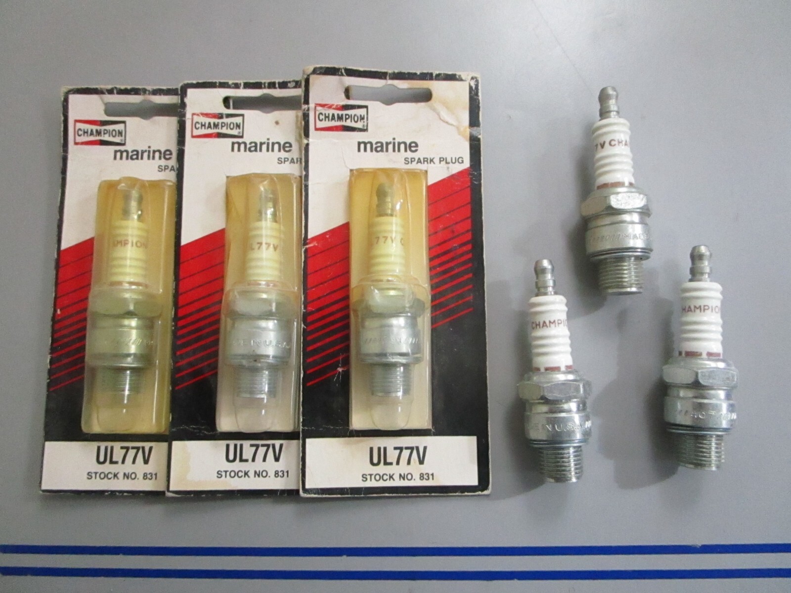 NEW LOT OF 6 0820 Champion Spark Plug UL77V