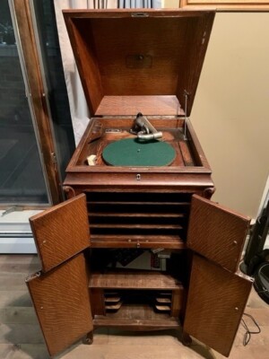 Antique VICTOR VICTROLA PHONOGRAPH VV-XIV 229224 floor model | eBay