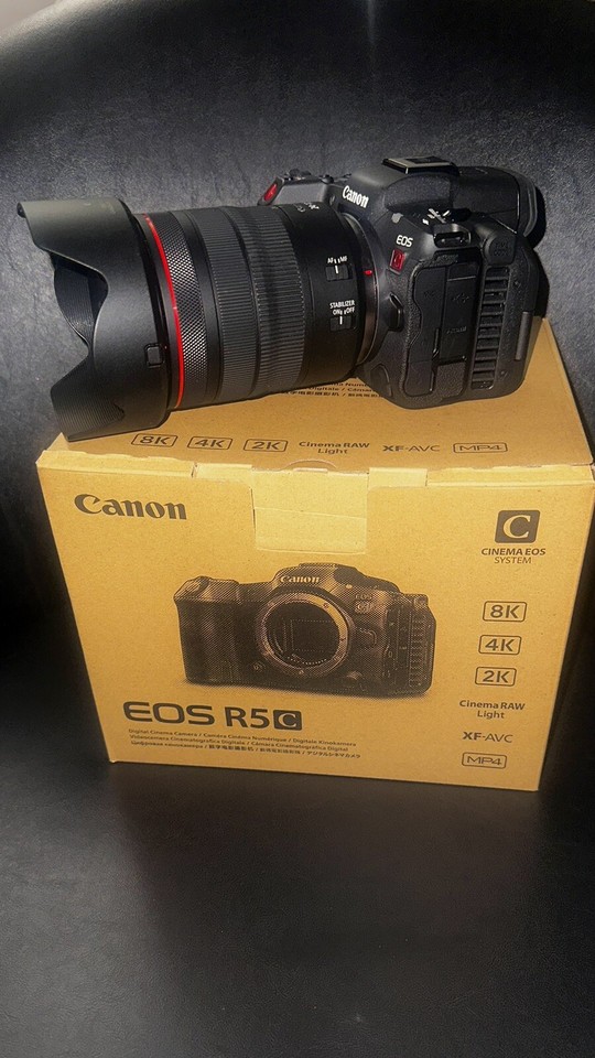 Canon EOS R5 C RF24105mm F4 L is USM Lens Kit 8K/60P FF Sensor Pro