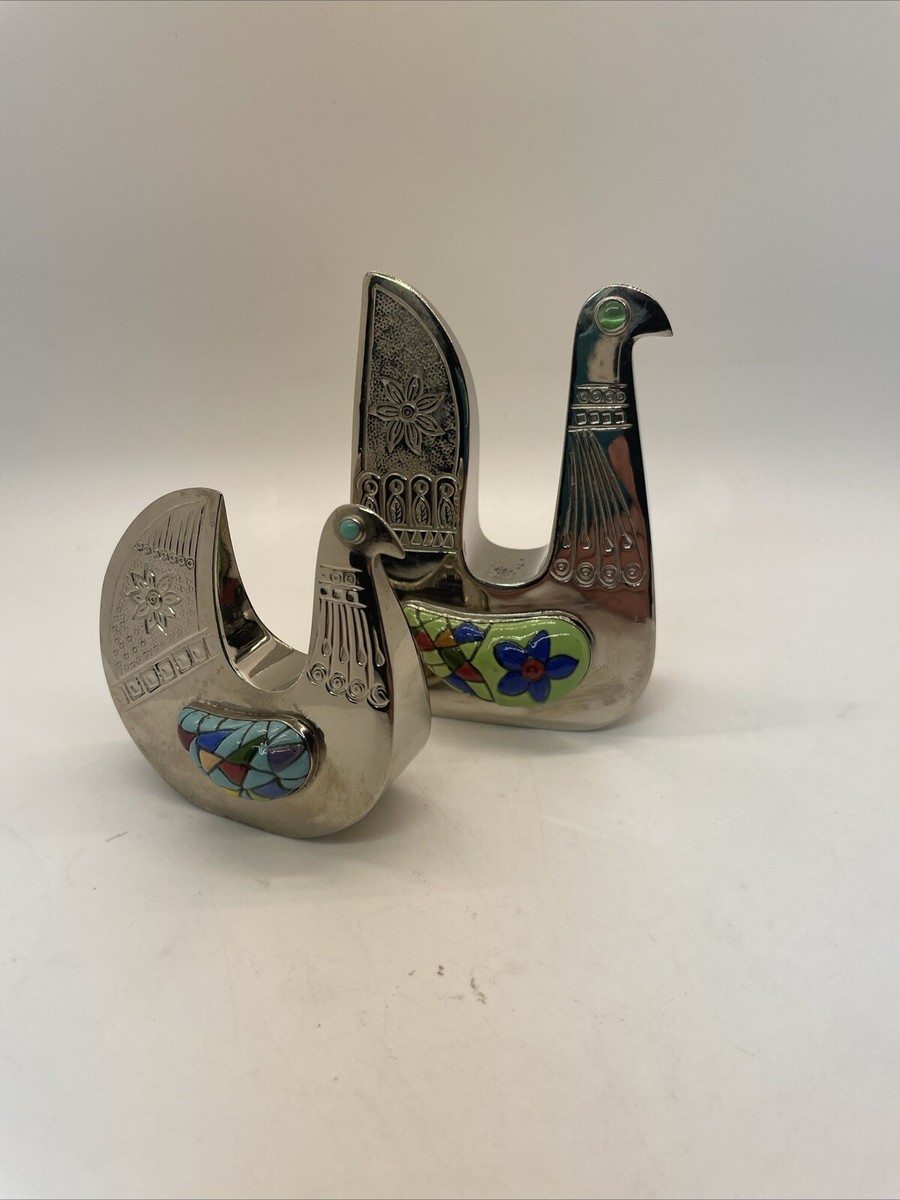 Set of 2 Bird Sculptures Joaquin Tinta Style Ecuador Set of 2 Bird Sculptures Joaquin Tinta Style Ecuador