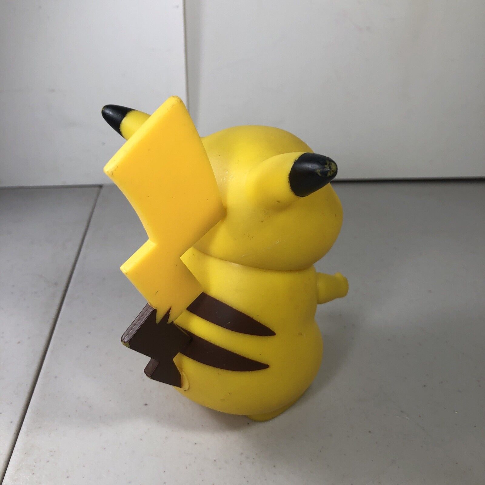 Tomy action figure pokémon, modelo de montagem do pikachu, rato