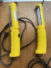 Pair of Yellow Portable Work Lights – Fluorescent Trouble Lights, Tested