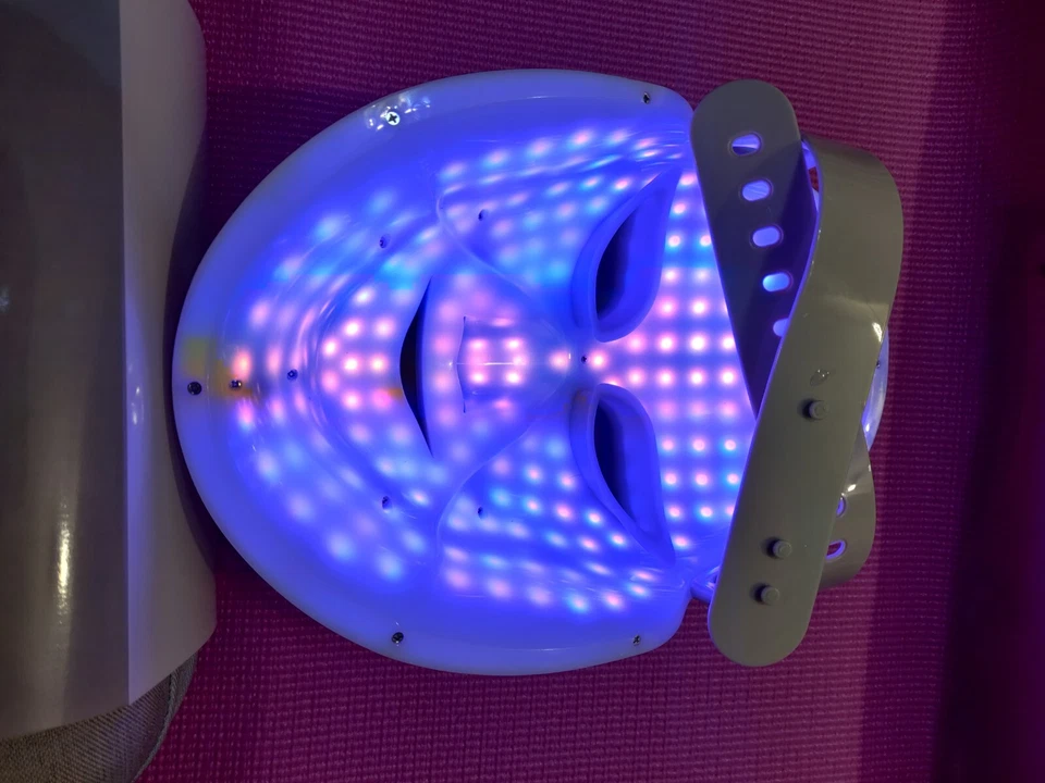 Authentic Cleopatra Spa LED Light Therapy Mask- Shipped from USA - Image 4 of 4