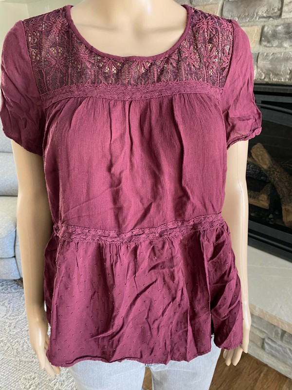 Target Brand Size S Womens Short sleeve Burgundy Peasant Blouse - 027
